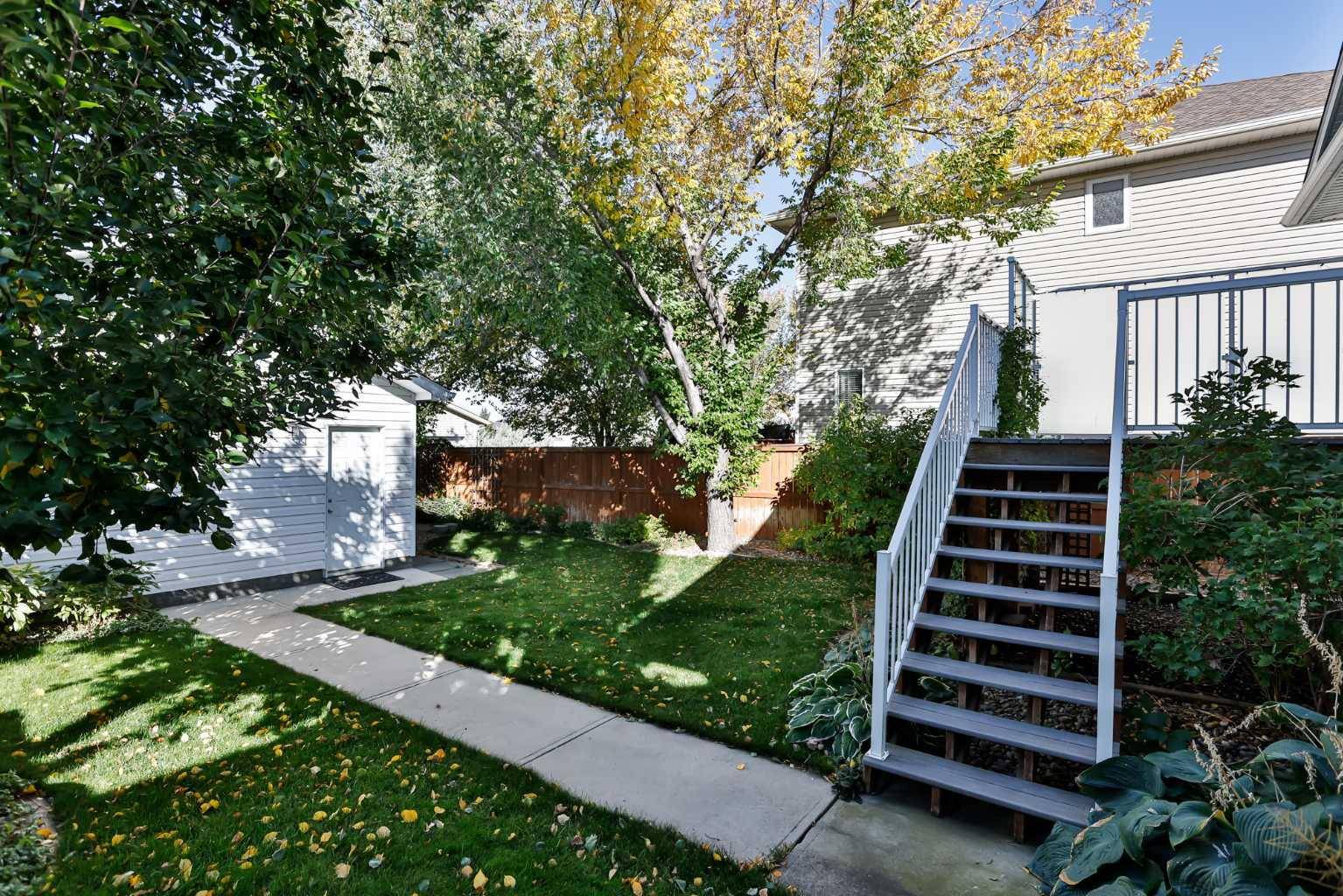 Lethbridge, AB T1K 8A5,105 Rivermont CRES W