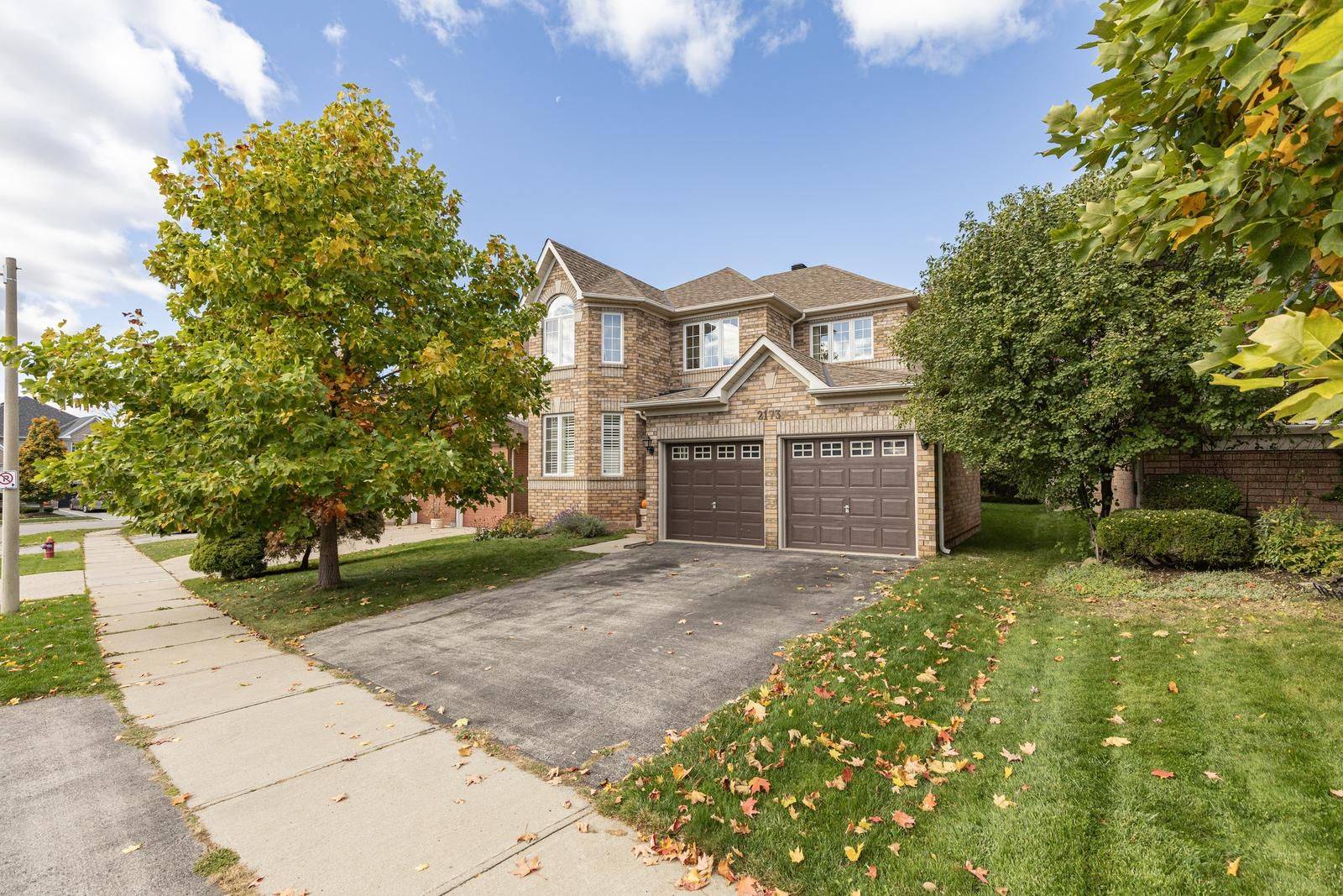 2173 Parkmount BLVD, Oakville, ON L6H 6T4