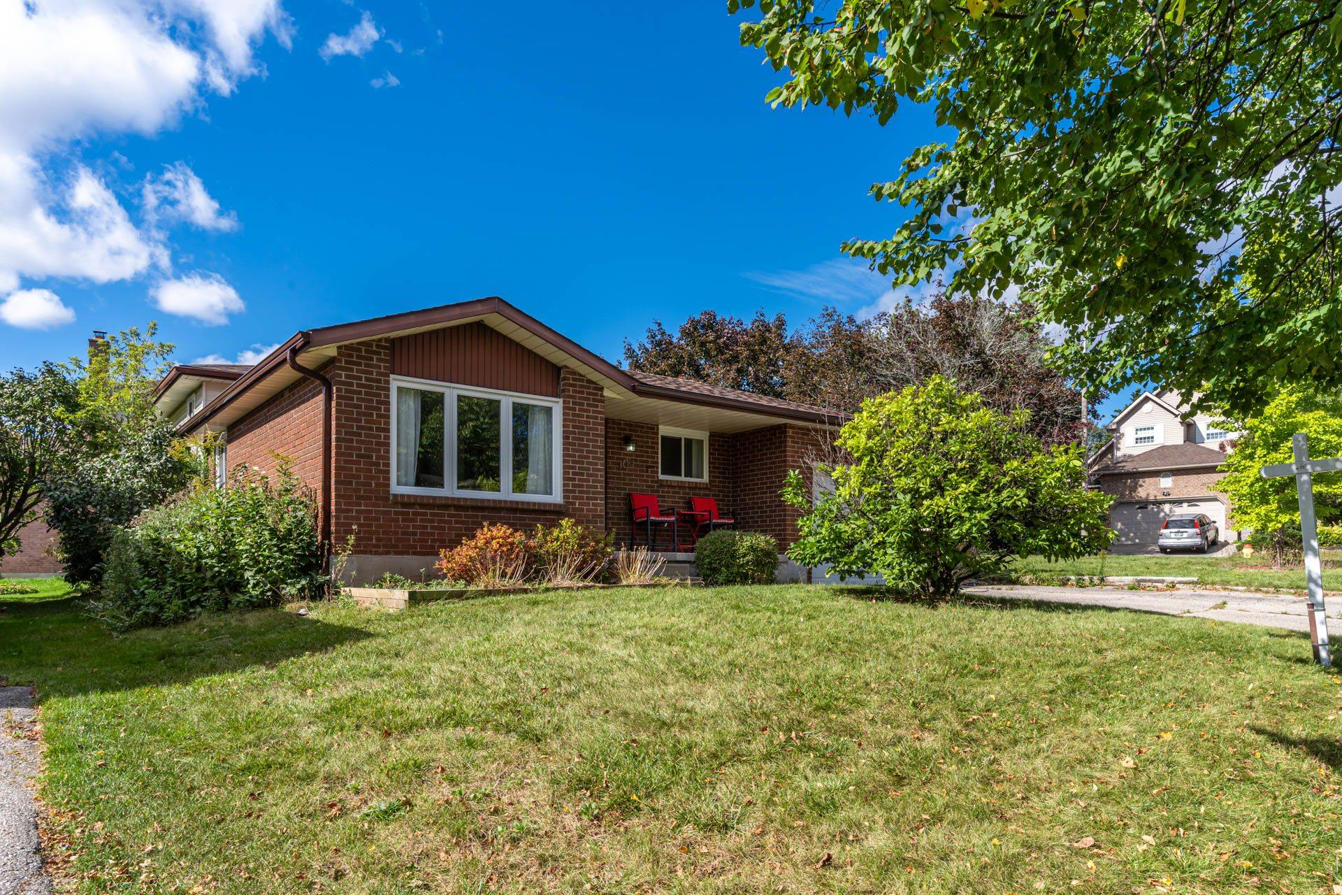 Kitchener, ON N2R 1M6,109 Biehn DR