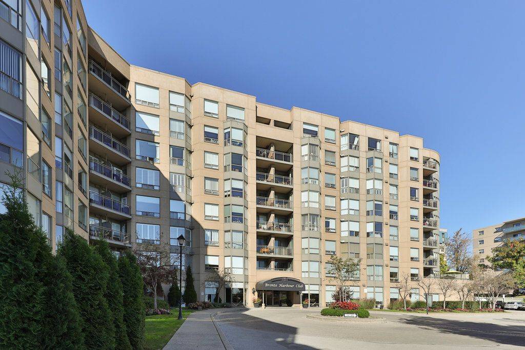 Oakville, ON L6L 6L9,2511 Lakeshore RD W #810