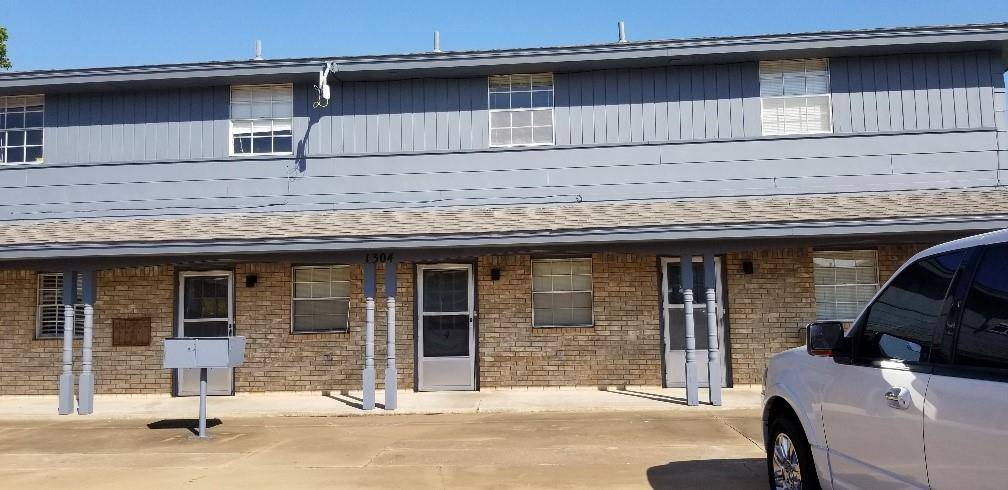 Weatherford, OK 73096,1304 Meadow Lane