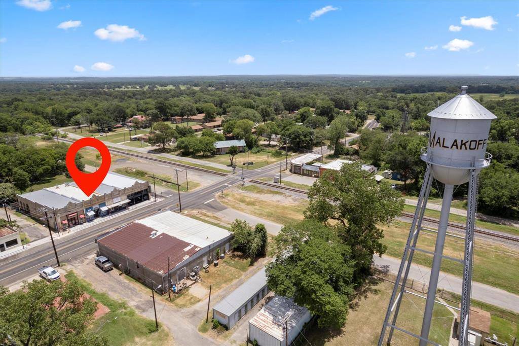 Malakoff, TX 75148,213 S Terry Street