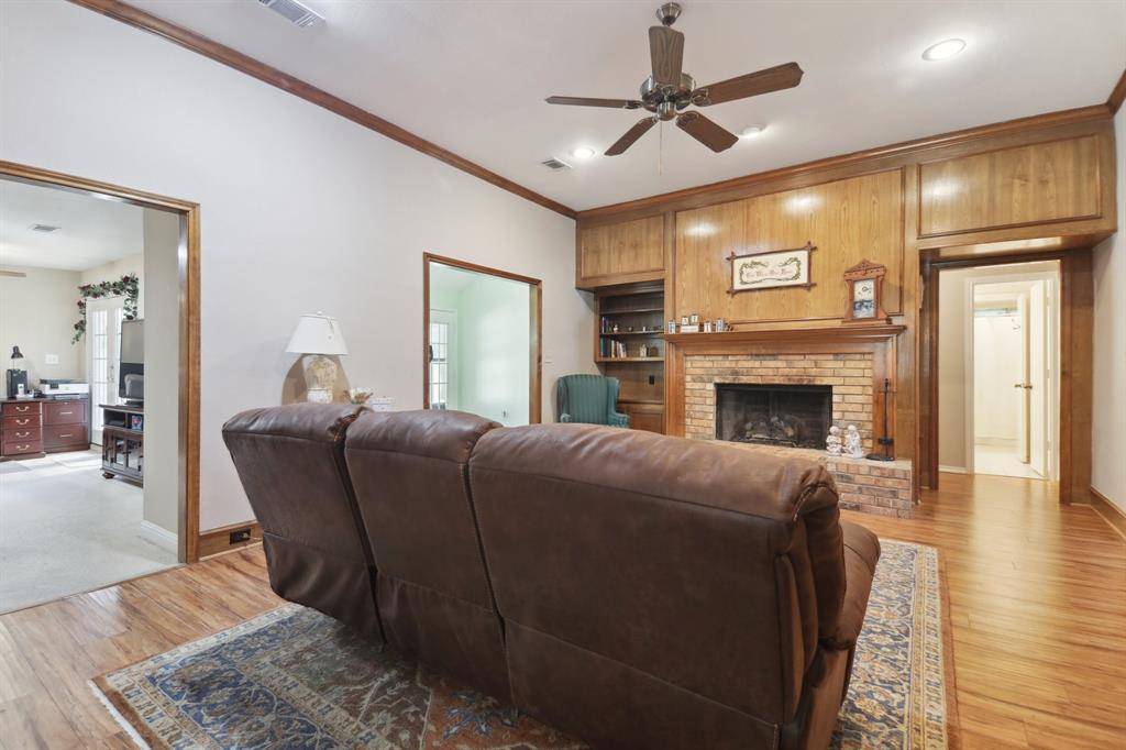 Murphy, TX 75094,336 Woodlake Drive