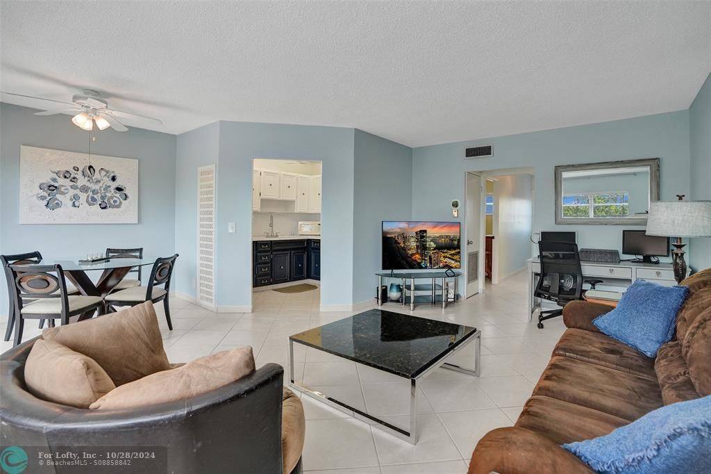 Lauderdale By The Sea, FL 33062,1967 S Ocean Blvd  #326D