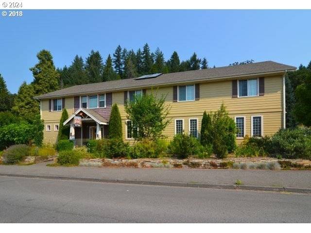 Oakridge, OR 97463,48175 E 1ST ST