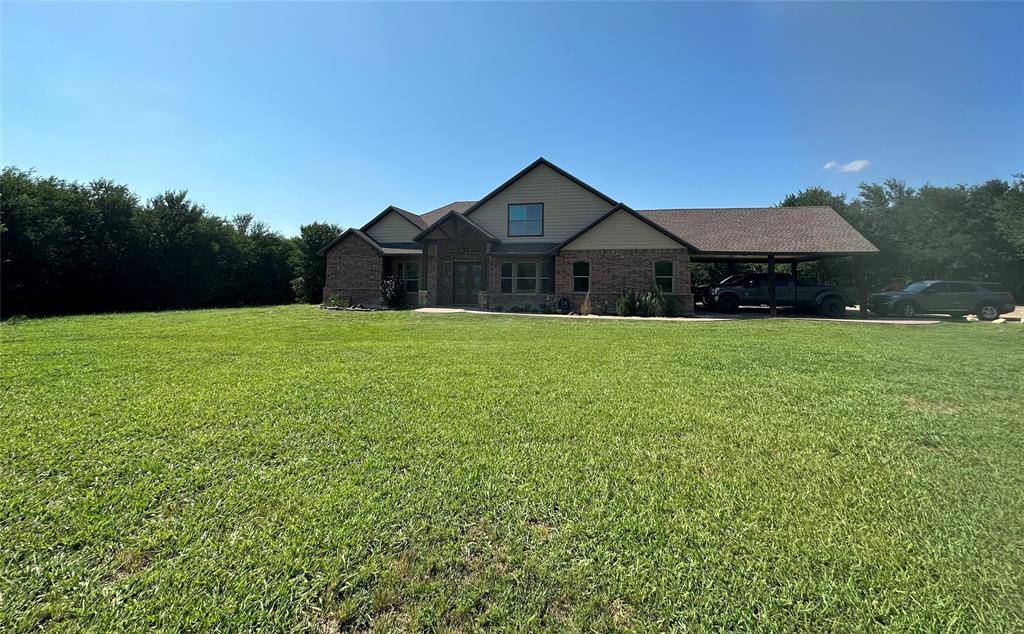 Gunter, TX 75058,261 Vickie Lane