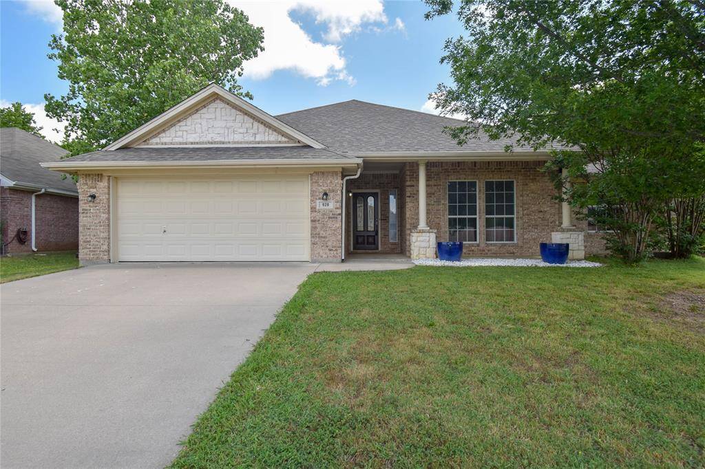 Burleson, TX 76028,928 Heberle Drive