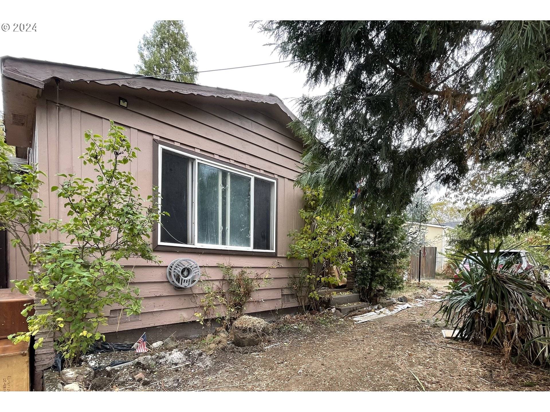 Myrtle Creek, OR 97457,441 NE JOHNSON ST