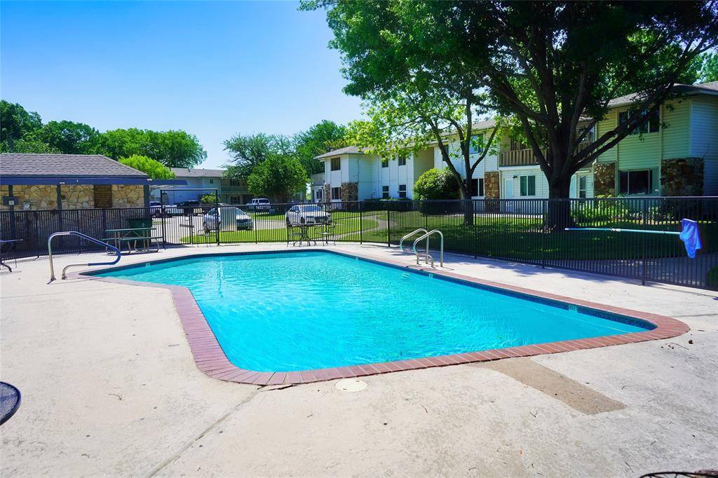 Runaway Bay, TX 76426,100 Harbor Drive #102A