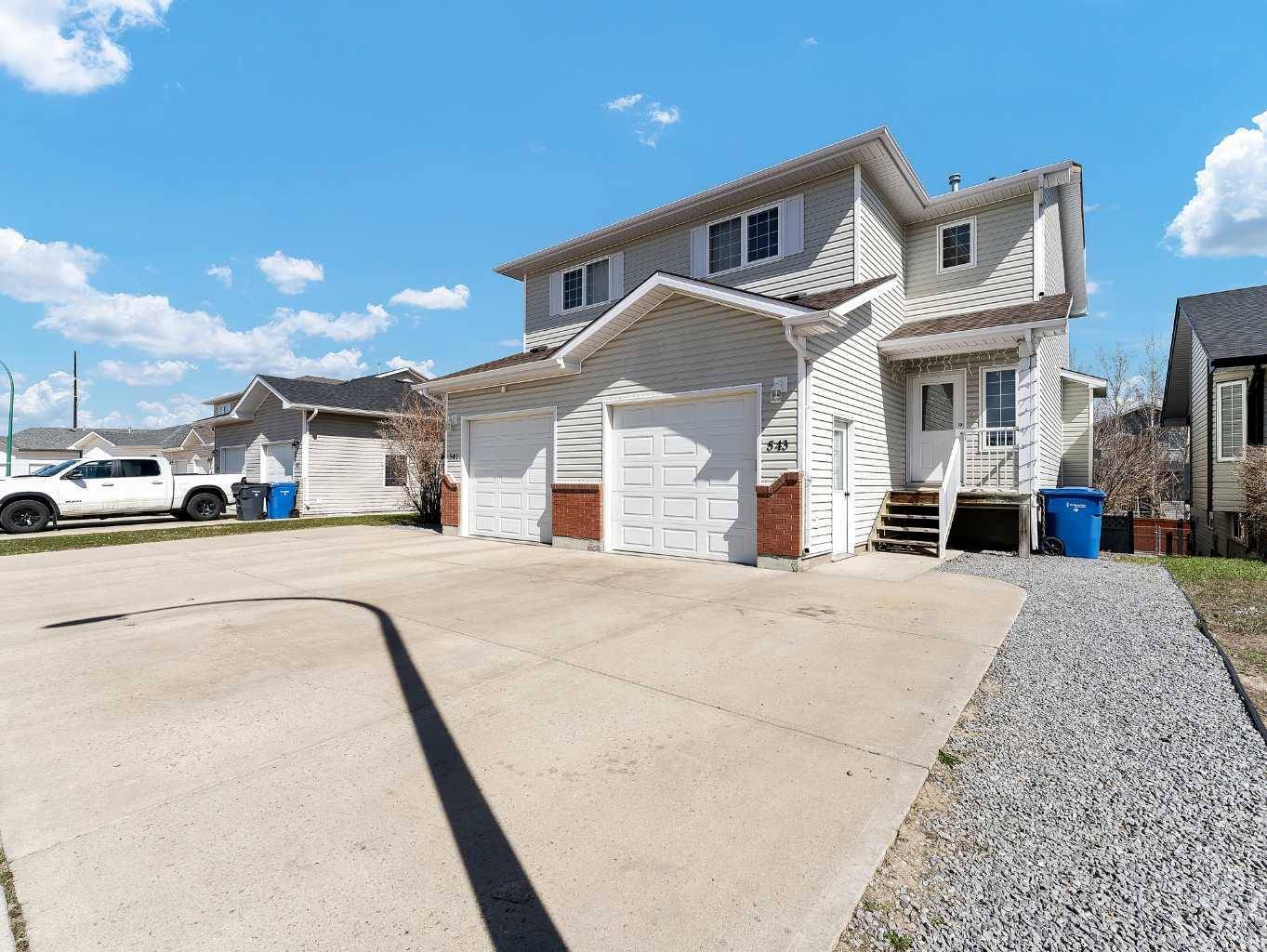 Medicine Hat, AB T1B4R6,543 Stark WAY SE