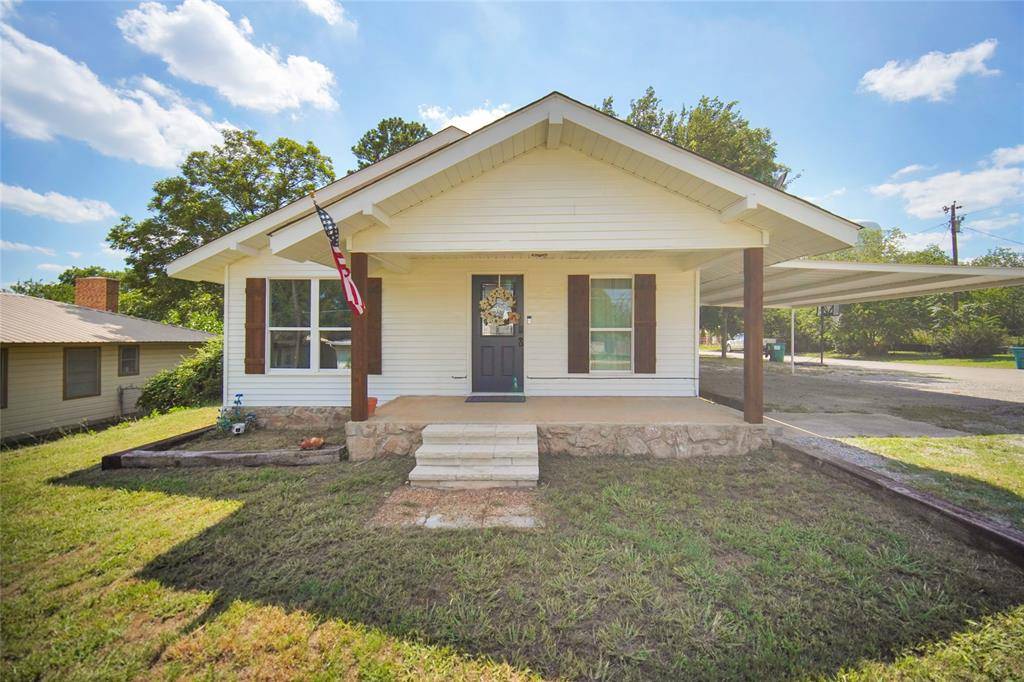 Jacksboro, TX 76458,202 S 7th Street