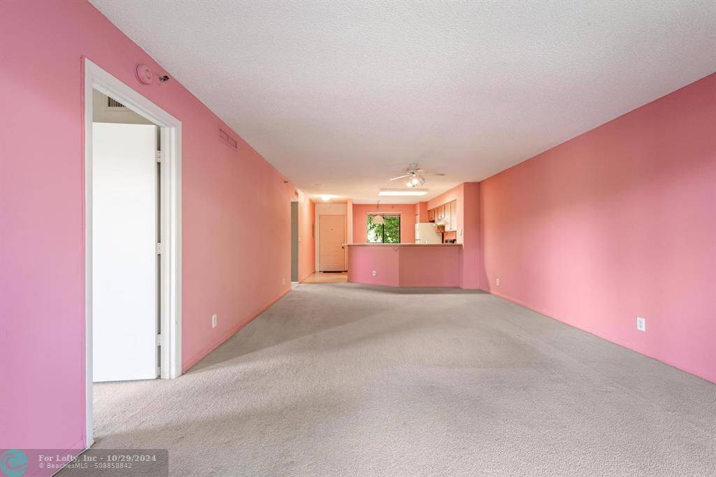 Pompano Beach, FL 33069,2215 Cypress Island Dr  #308