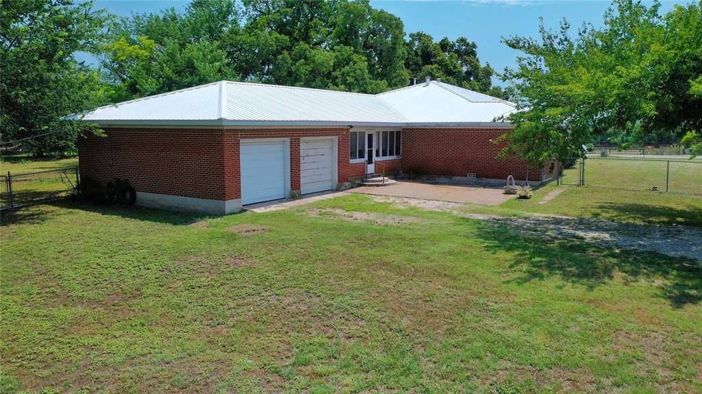 Montague, TX 76251,164 N Grand