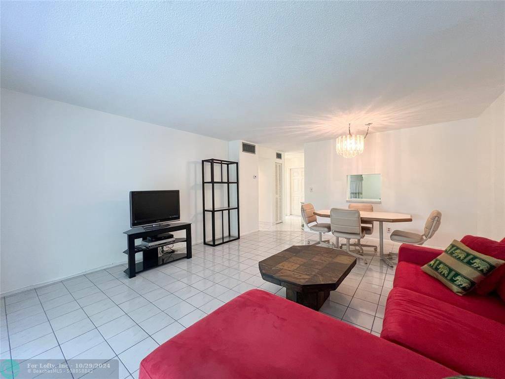 Hallandale Beach, FL 33009,1445 Atlantic Shores Blvd  #206