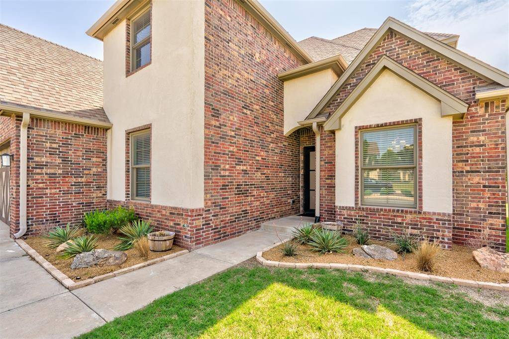 Edmond, OK 73012,17137 Royal Troon Drive