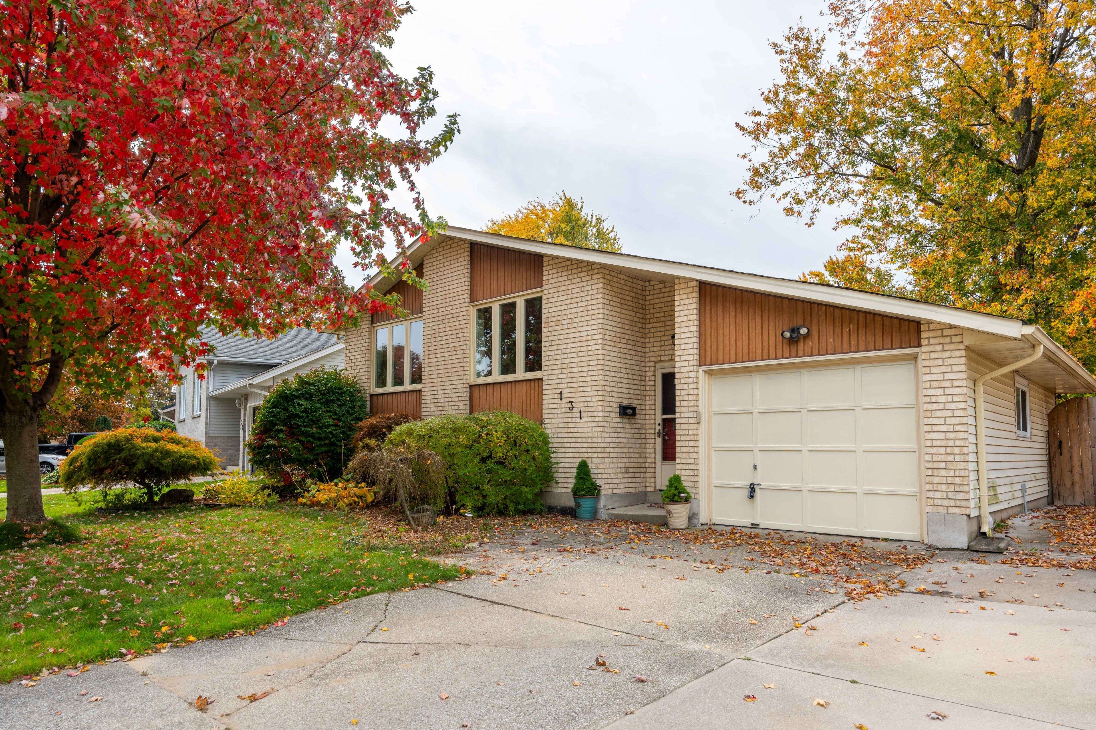 Sarnia, ON N7S 5G9,131 Finch DR