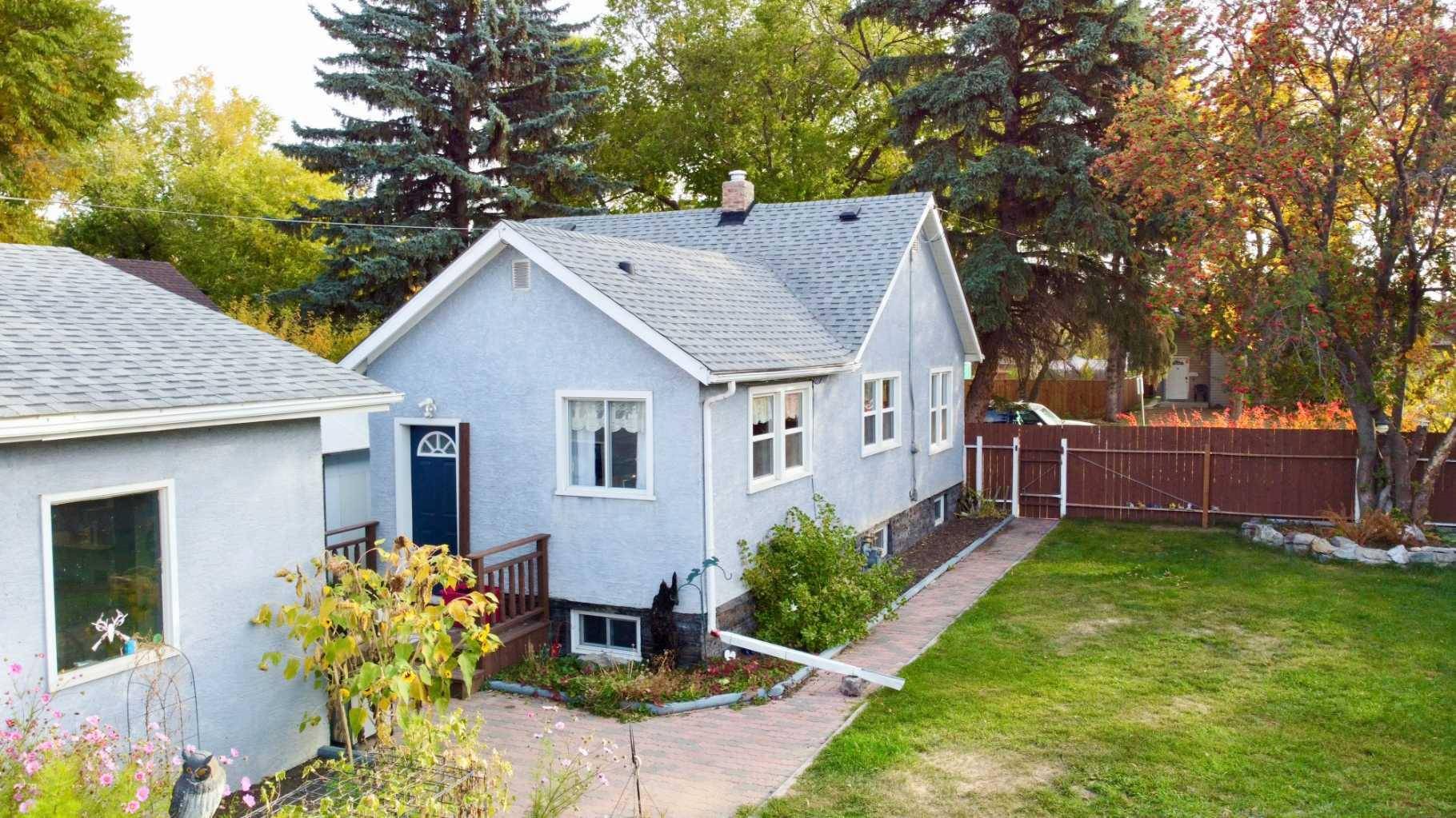 Red Deer, AB T4N 4K6,5918 52 AVE