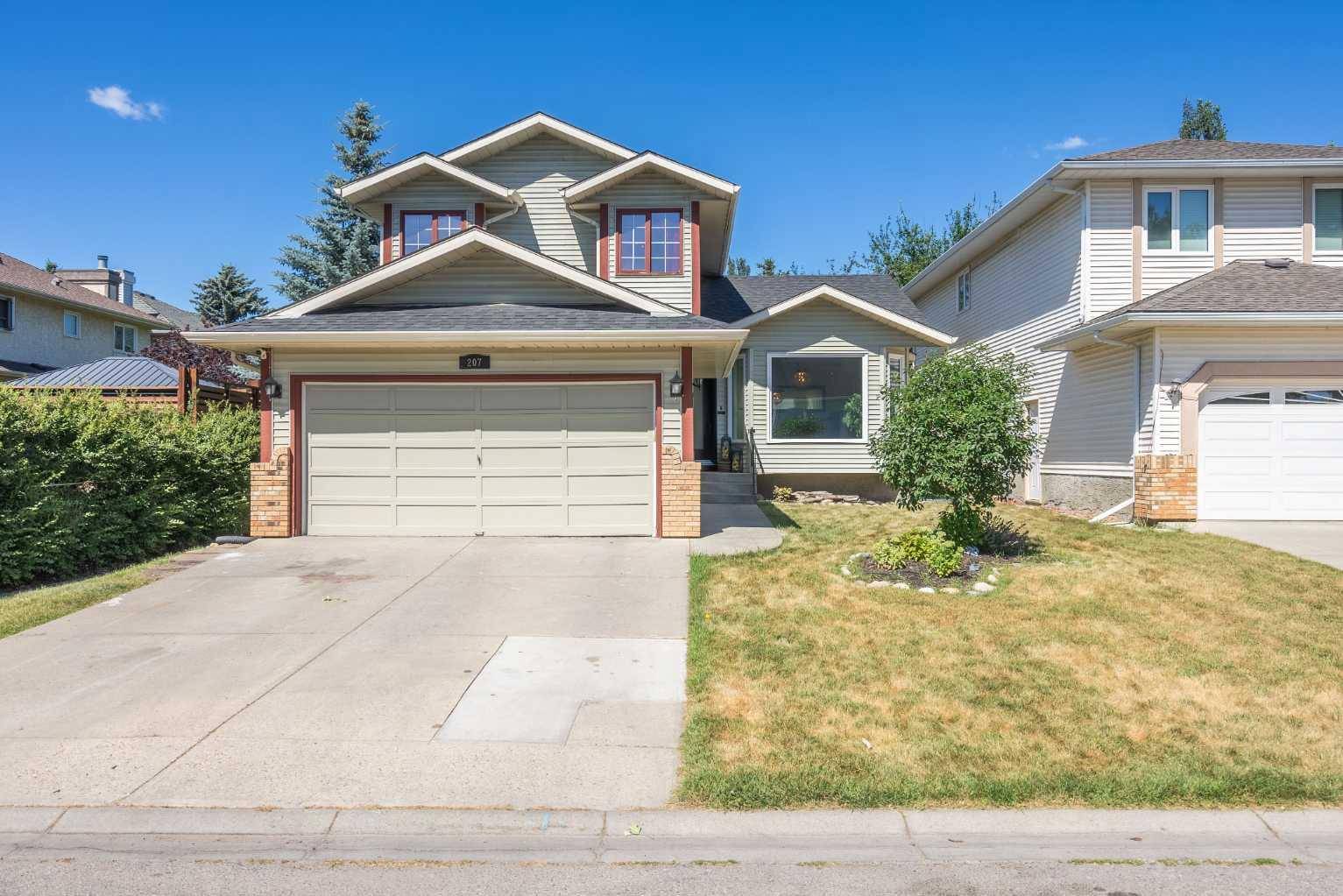 Calgary, AB T2Z 1X1,207 Douglasbank DR SE