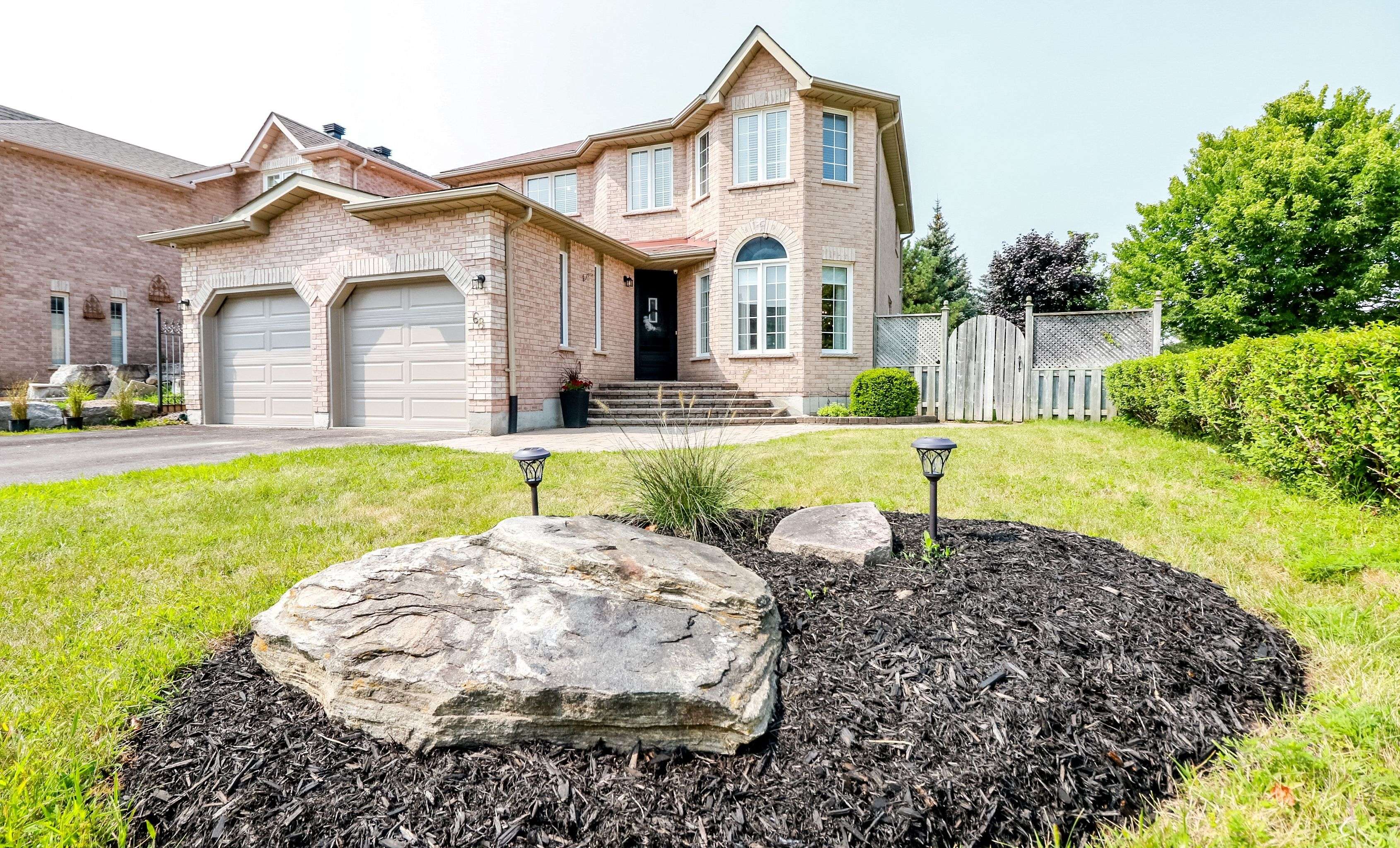 Barrie, ON L4N 0A6,68 Stoneybrook CRES