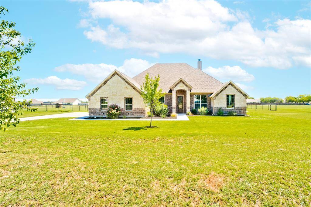 Rio Vista, TX 76093,265 County Road 1105