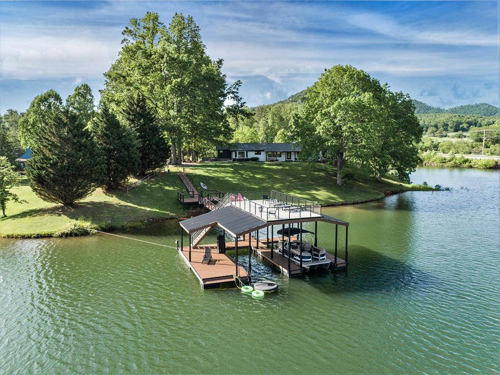 Hiawassee, GA 30546,834 Lower Bell Creek Road