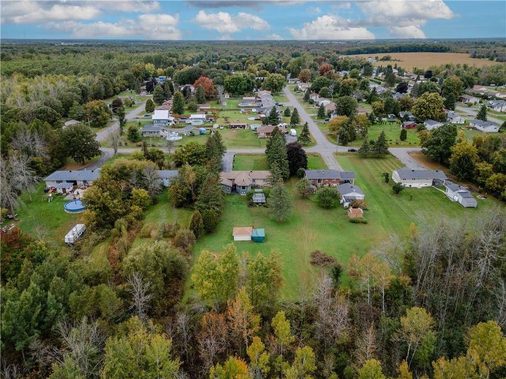 South Glengarry, ON K0C 2J0,18230 PATRICK ST