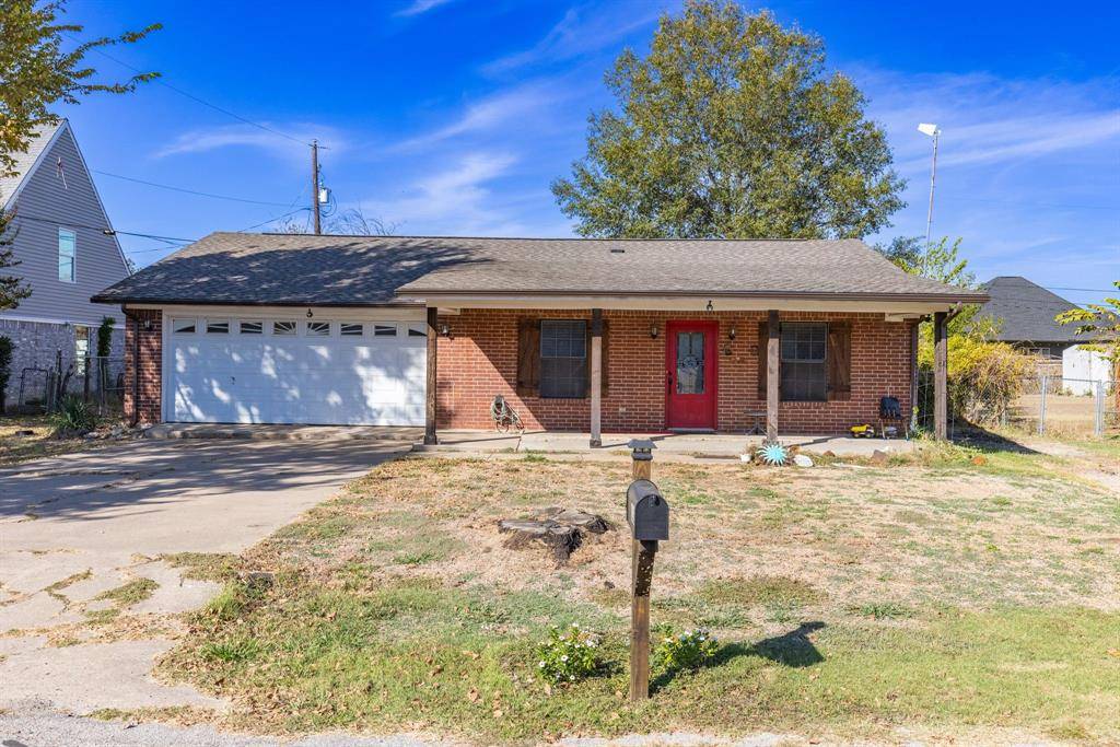 Quinlan, TX 75474,122 Cagle Street