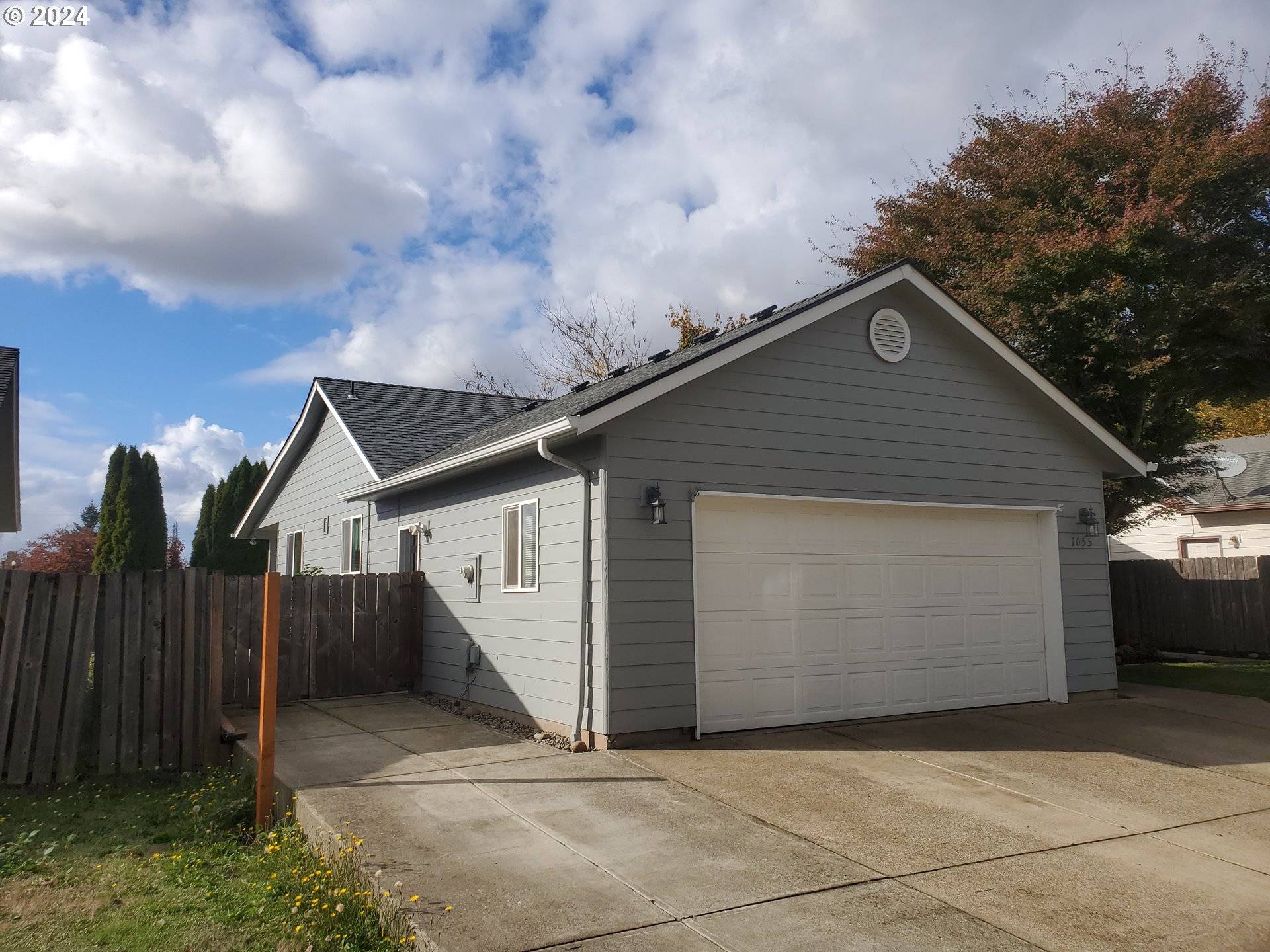 Stayton, OR 97383,1055 RIDGEFIELD CT