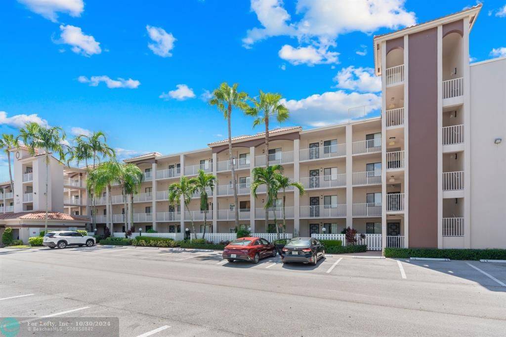 Delray Beach, FL 33484,6037 Pointe Regal Cir  #401