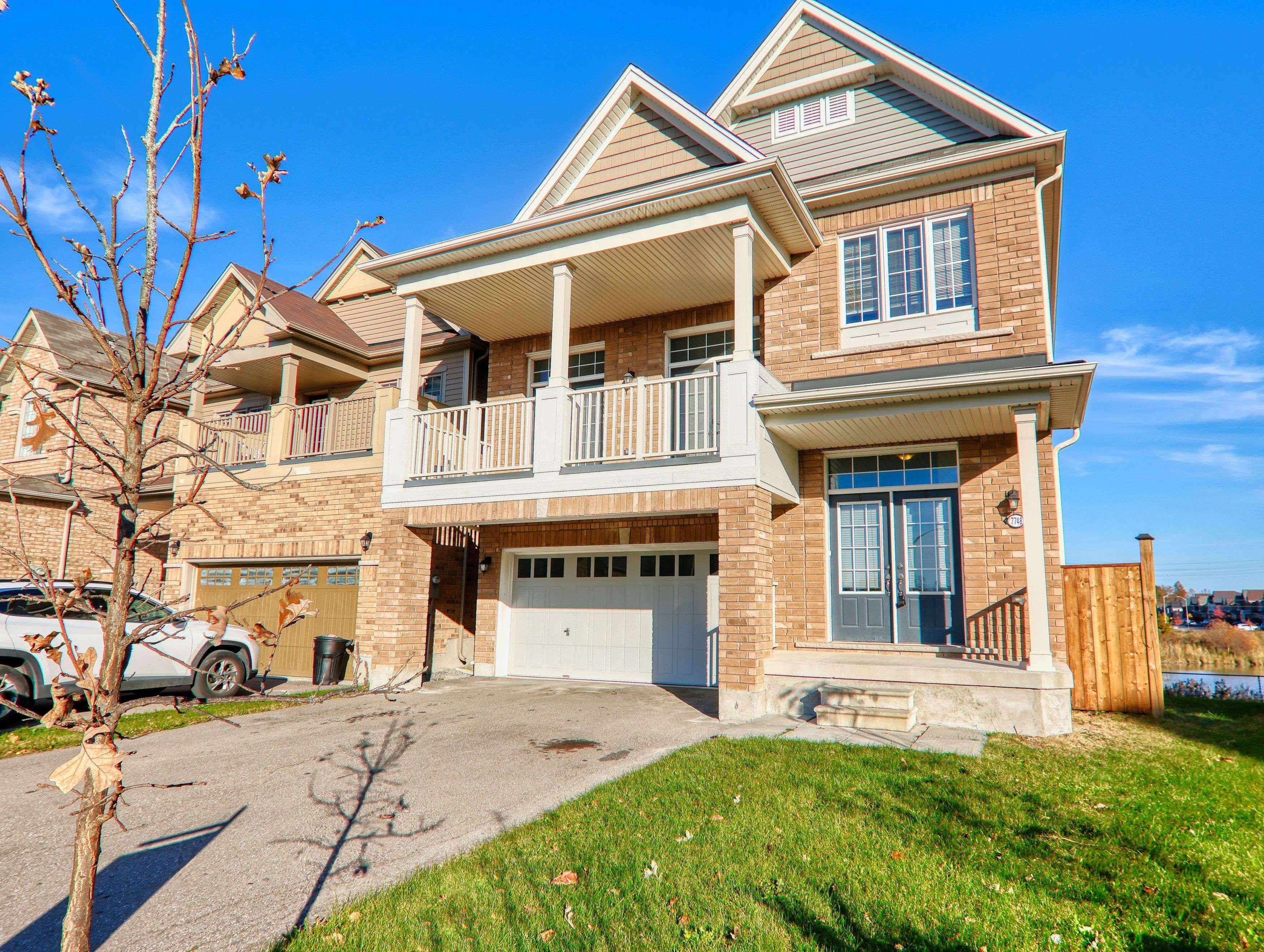 Niagara Falls, ON L2H 0N7,7748 Black Maple DR