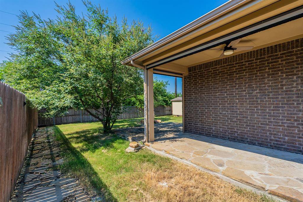 Burleson, TX 76028,429 Peach Lane