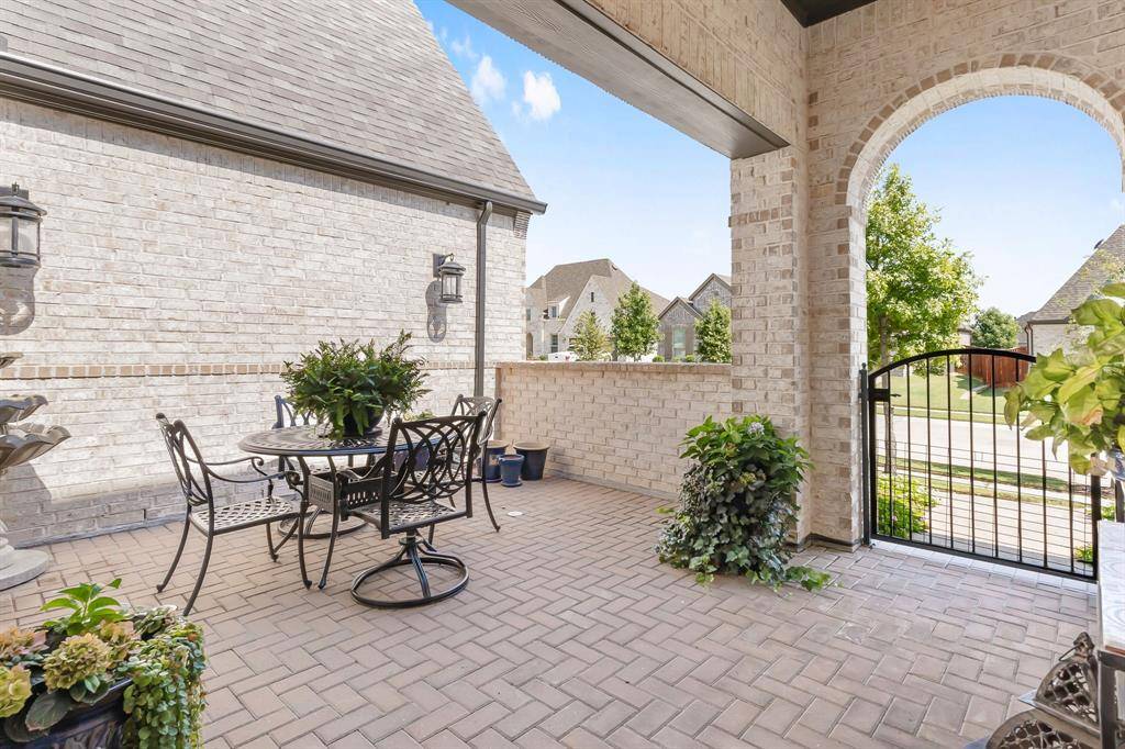 Lantana, TX 76226,9309 Pecan Woods Trail