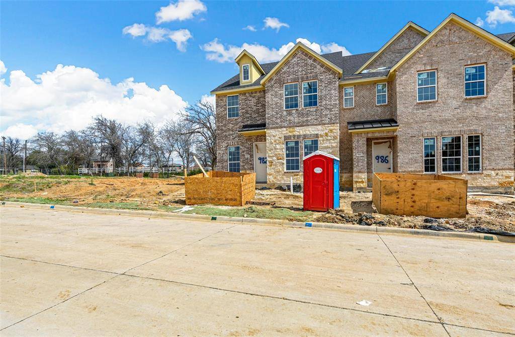 Irving, TX 75216,982 Edgemont Drive