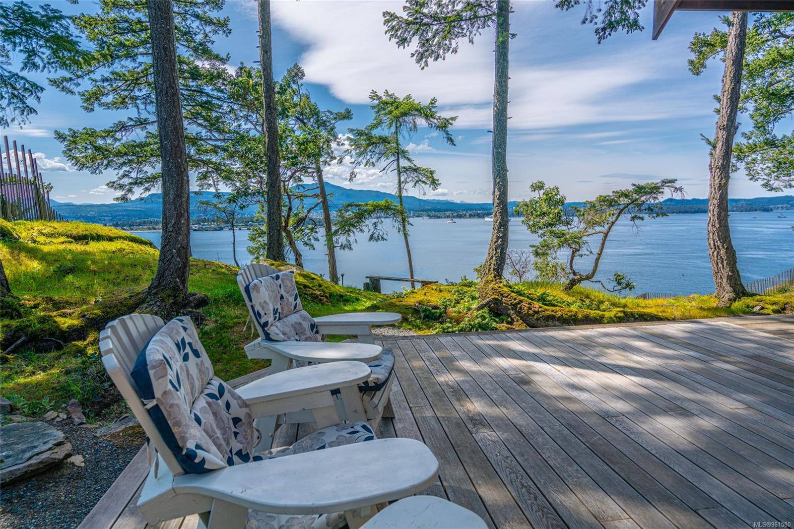 Gabriola Island, BC V0R 1X2,967 Canso Rd