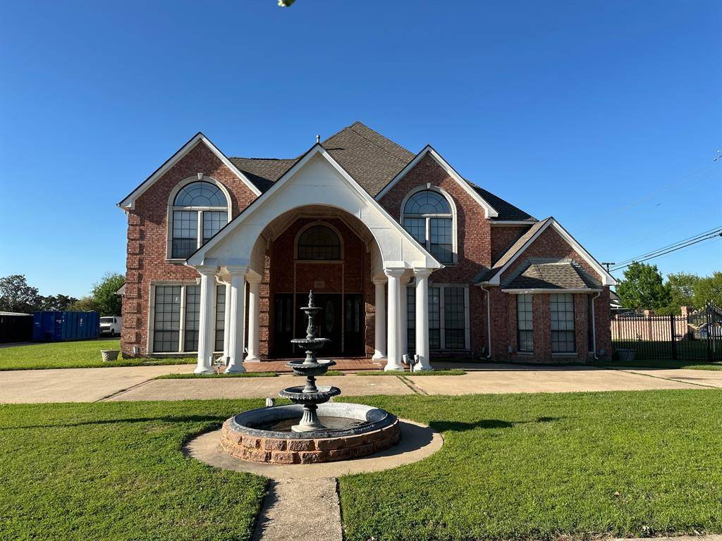 Desoto, TX 75115,1301 Wyndmere Drive