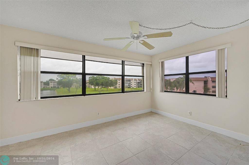 Sunrise, FL 33322,10207 Sunrise Lakes Blvd  #307