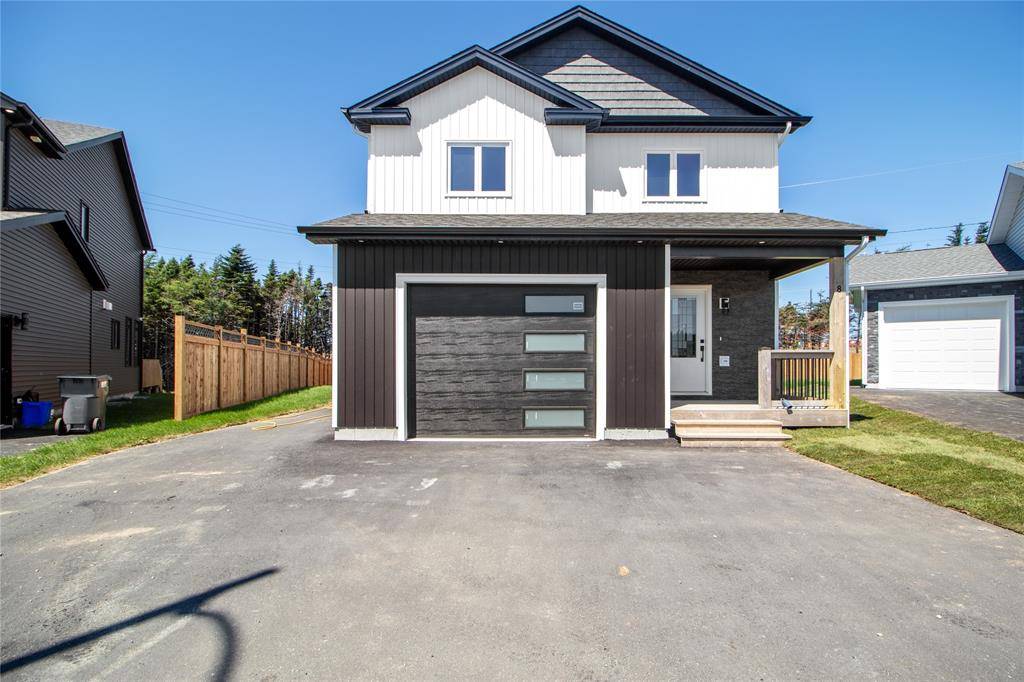 Mount Pearl, NL A1N 0J2,8 Badger Place
