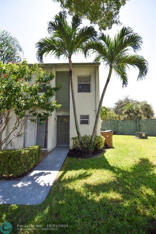 Deerfield Beach, FL 33064,846 Crystal Lake Dr  #846