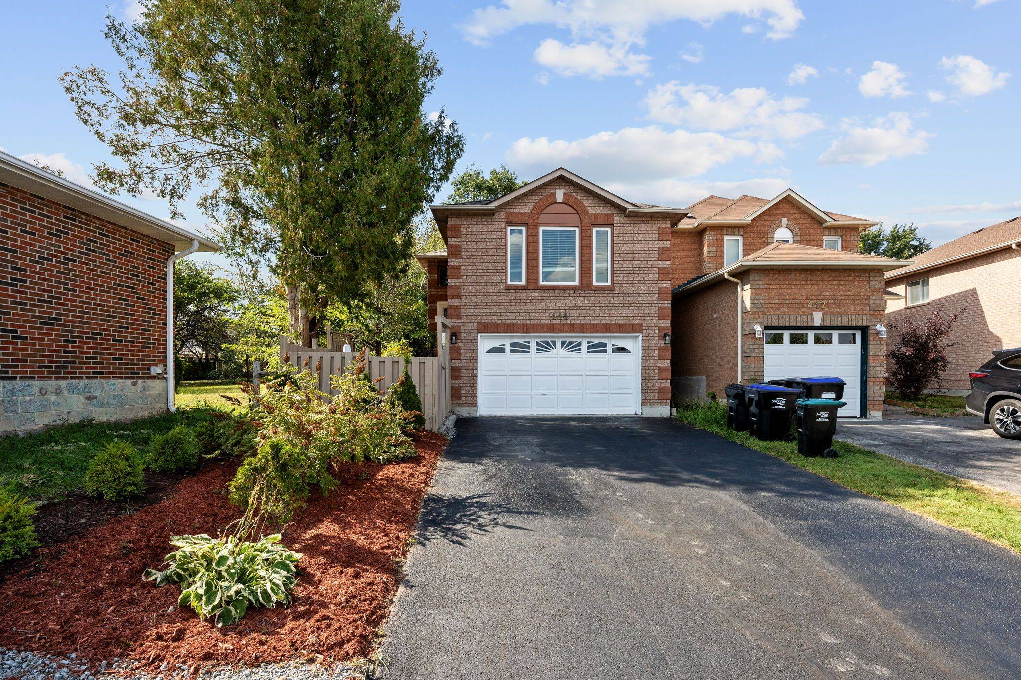 Bradford West Gwillimbury, ON L3Z 3A1,444 Simcoe RD