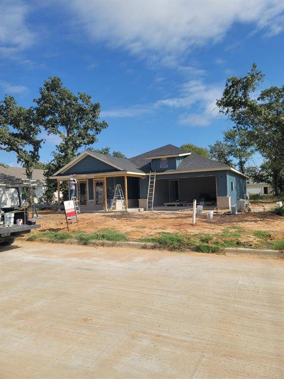 Tolar, TX 76476,400 Peace Lily Way