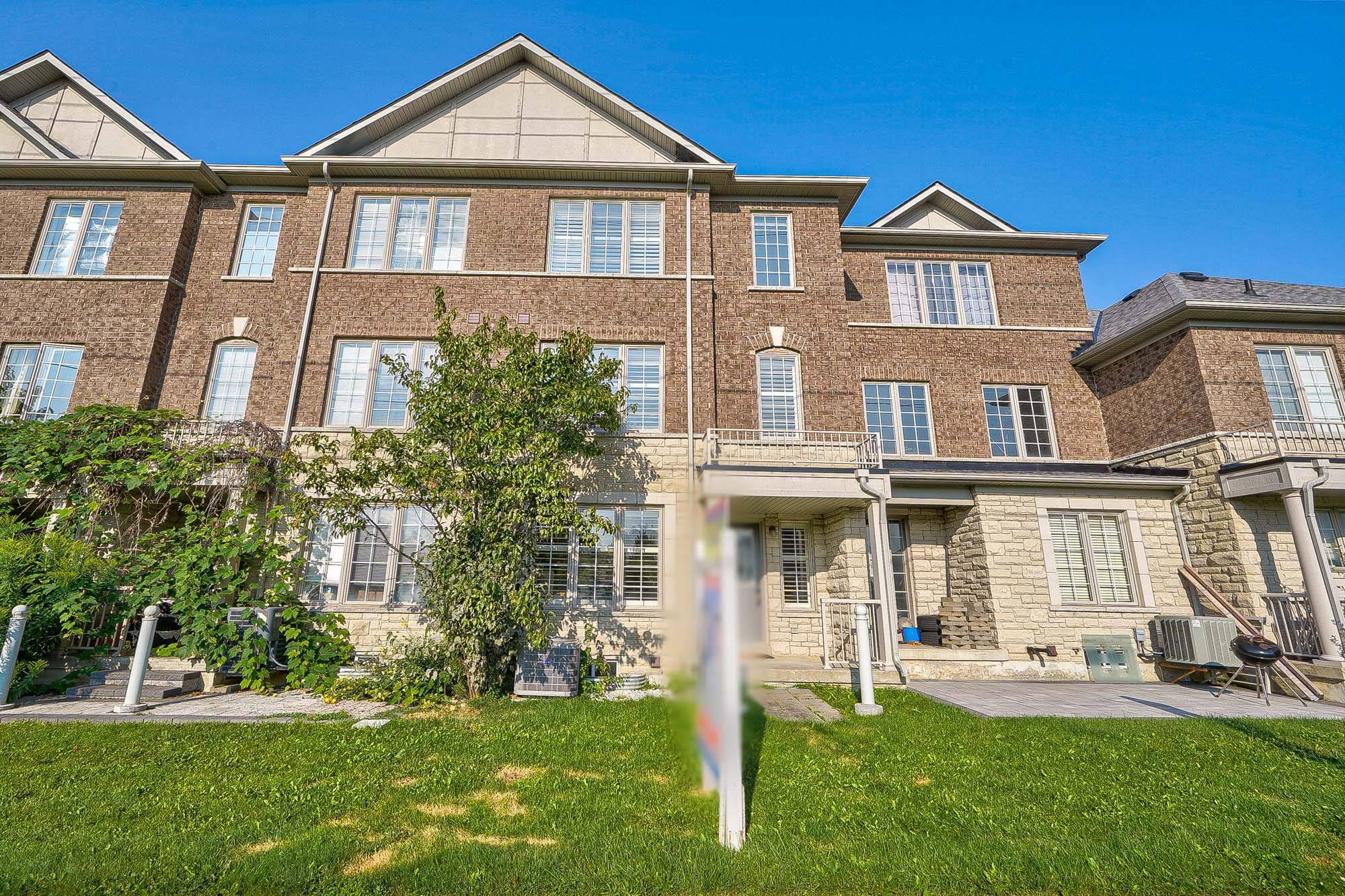 Markham, ON L6C 0B6,60 Thoroughbred WAY