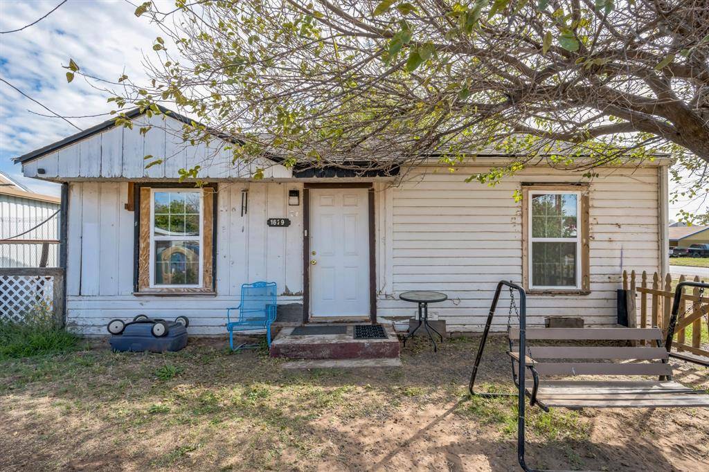 Vernon, TX 76384,1629 Pearl Street