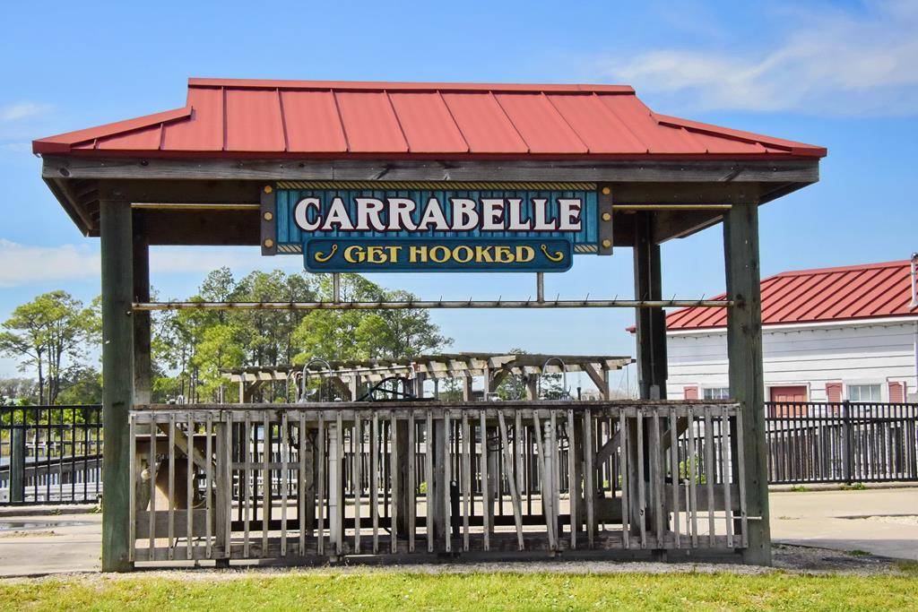 Carrabelle, FL 32322,606 NW 6th St