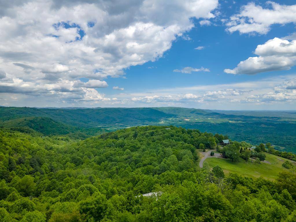 Fancy Gap, VA 24328,300 Starry Nights Dr