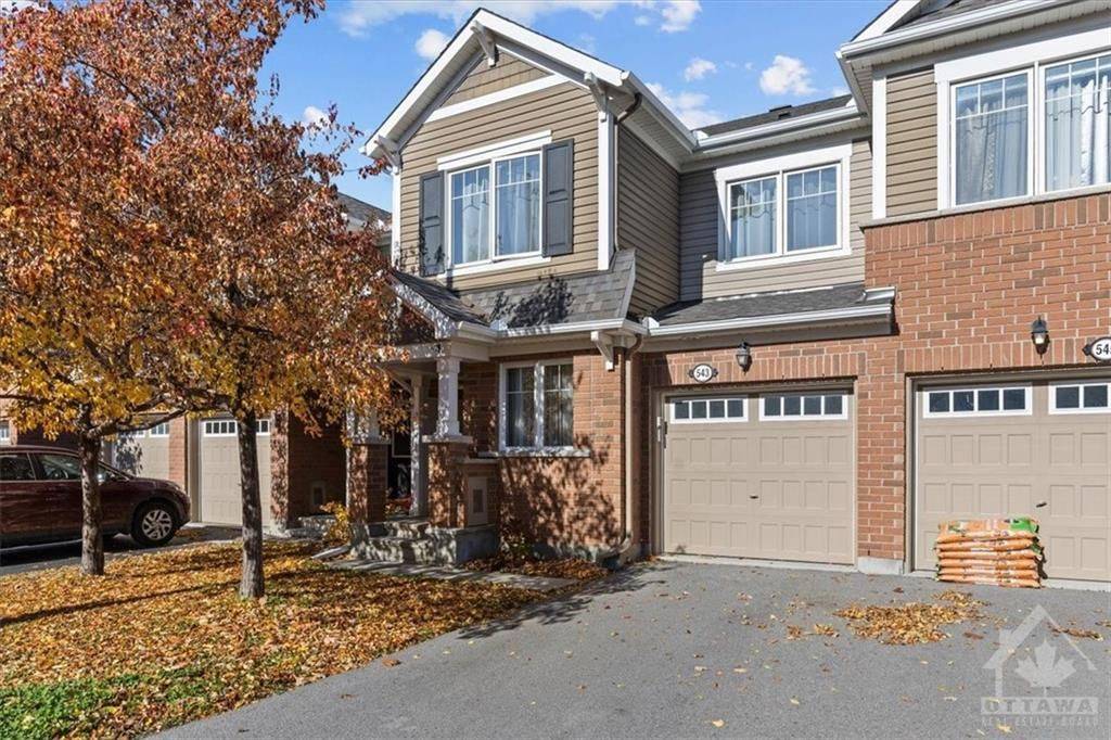 Kanata, ON K2M 0L9,543 FOXLIGHT CIR