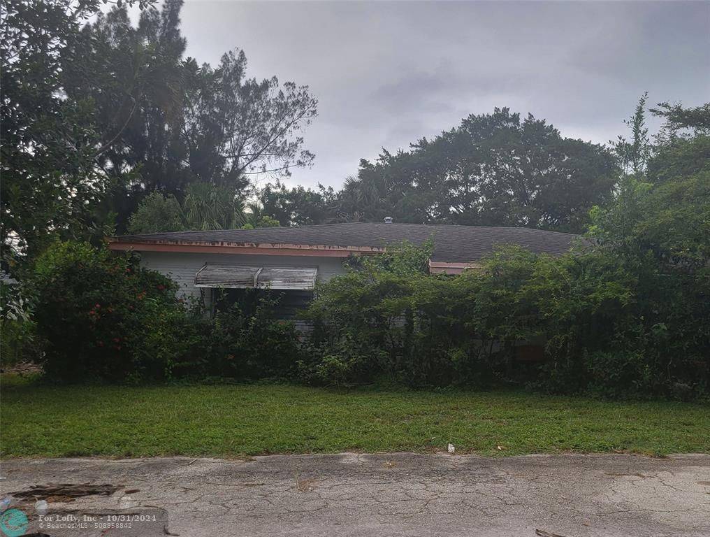 Oakland Park, FL 33334,1398 NE 37th St