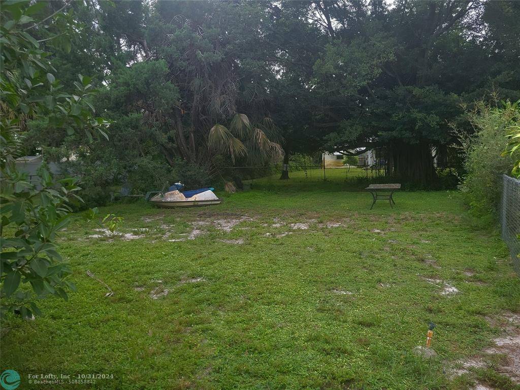 Oakland Park, FL 33334,1398 NE 37th St