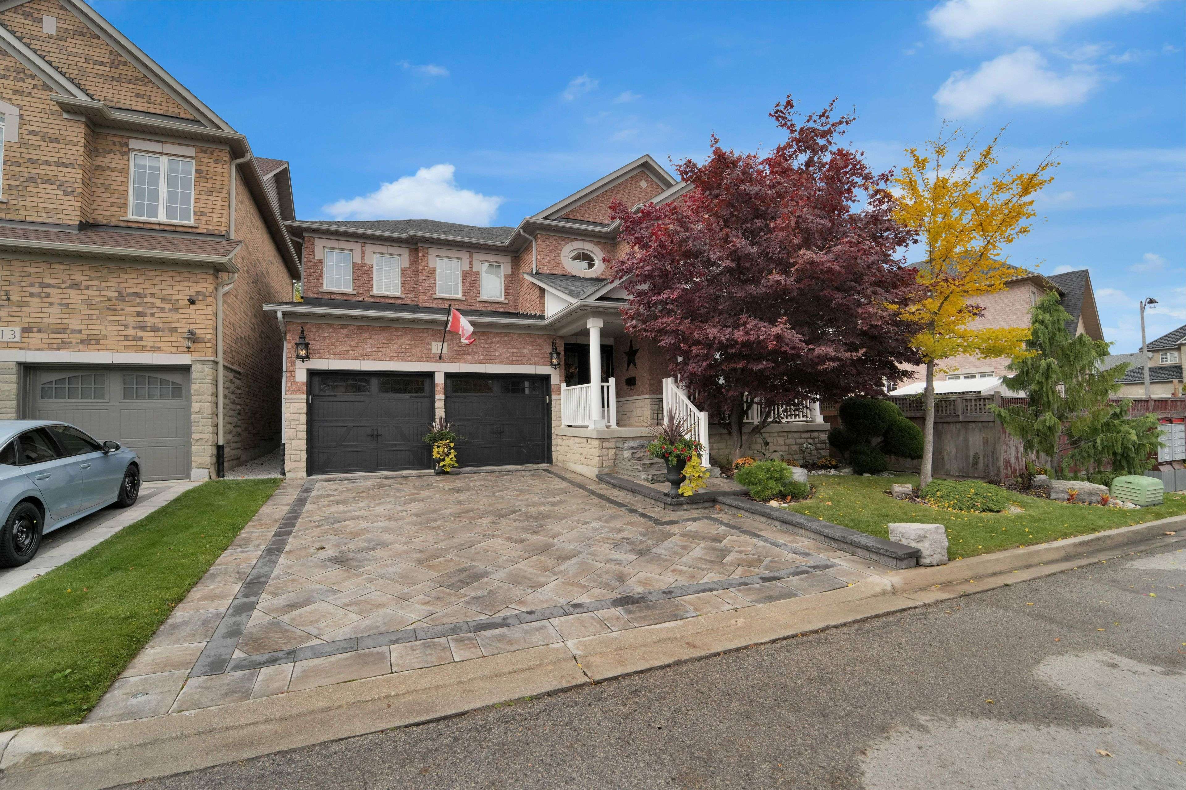 Brampton, ON L7A 2N5,11 Packham CIR