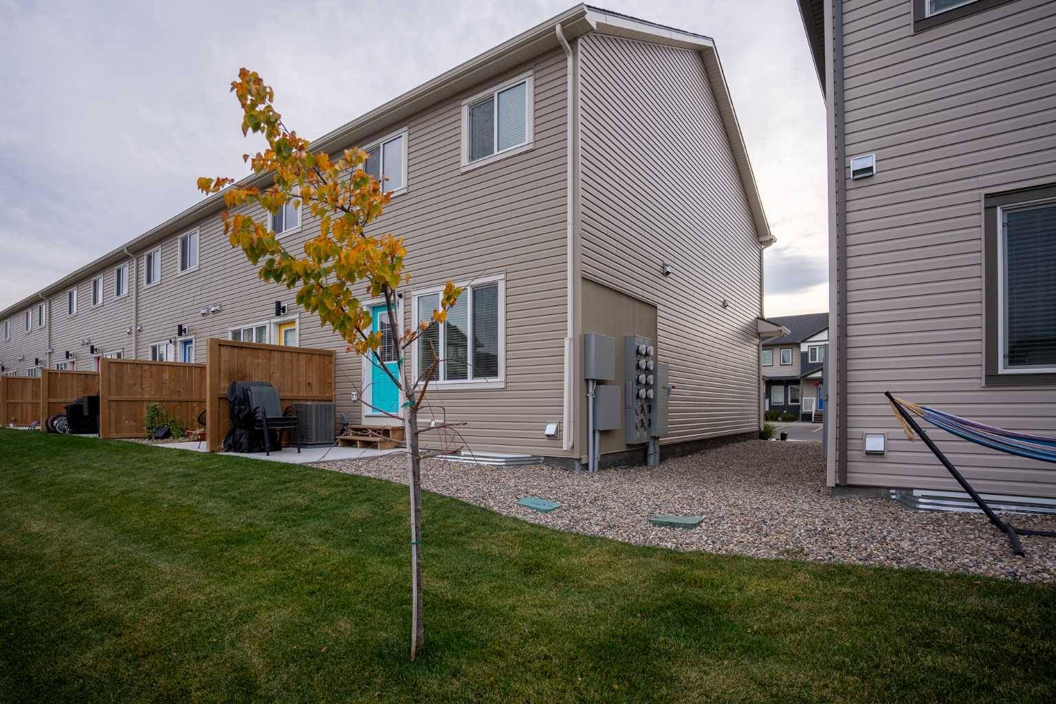 Lethbridge, AB T1J 5T3,210 Firelight WAY W #1416