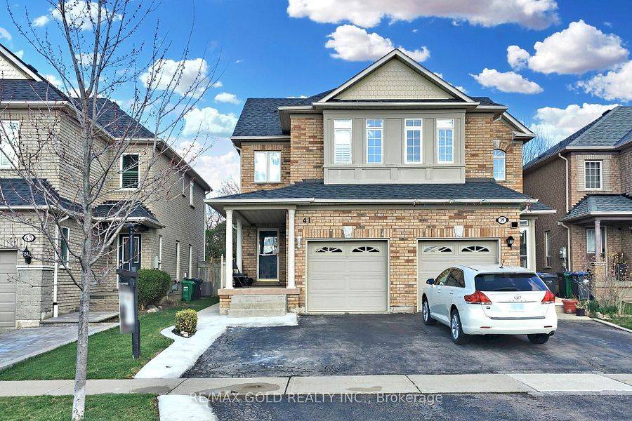 Caledon, ON L7C 1C8,41 Brookstone CT